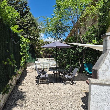 Cool Basement Studio In Hosts House With Private Terrace And Bbq Zizur Mayor Dış mekan fotoğraf